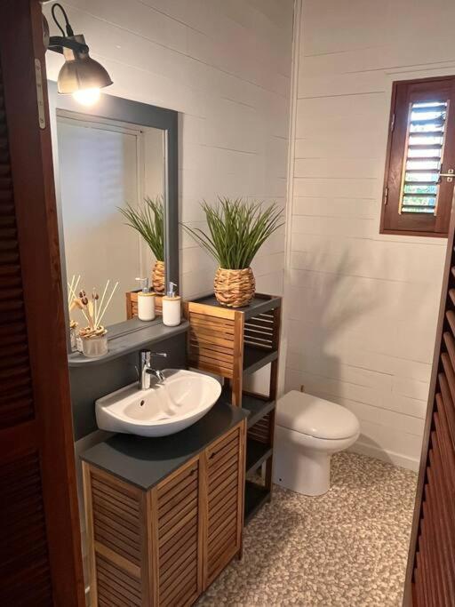 Bungalow Avec Jacuzzi Privatif Villa Сент-Роз Екстериор снимка